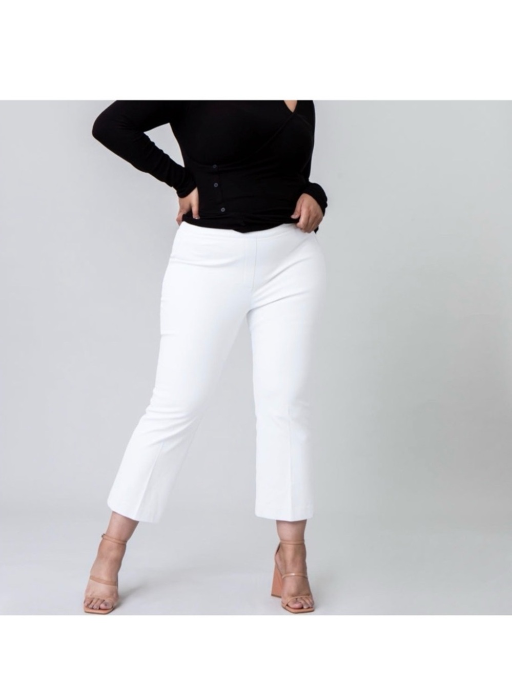 SPANX On-The-Go Kick Flare Pants – White (Size M)